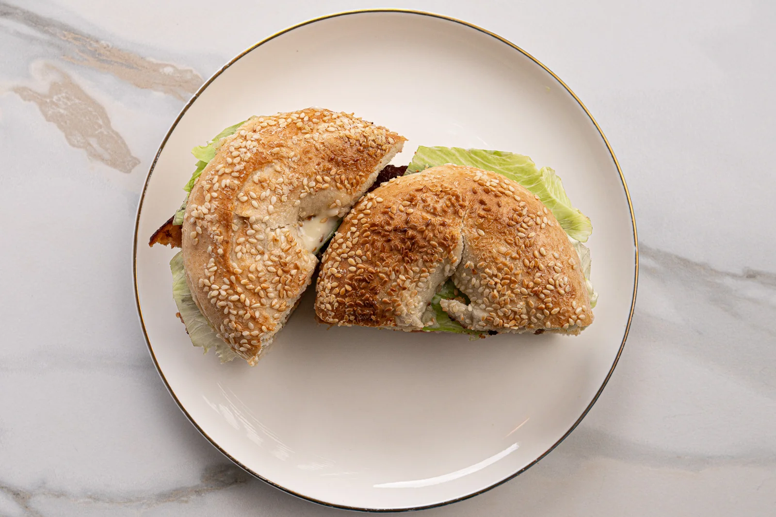 Bagel style BLT seul — Restaurant Le Moulin